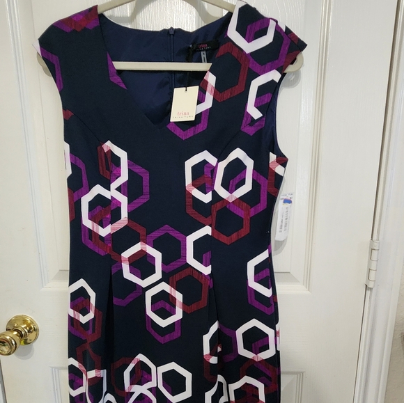 SOLD-NWT Trina Turk Purple dress size 4 - Picture 2 of 7